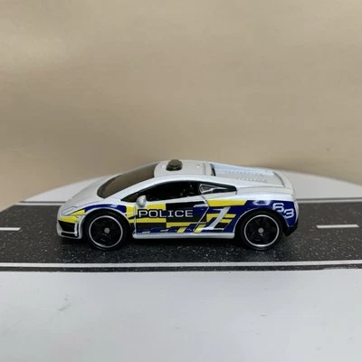 2014 Matchbox #81 Lamborghini Gallardo LP560-4 Police White w/Black 5 Spoke NM - Image 1 of 4