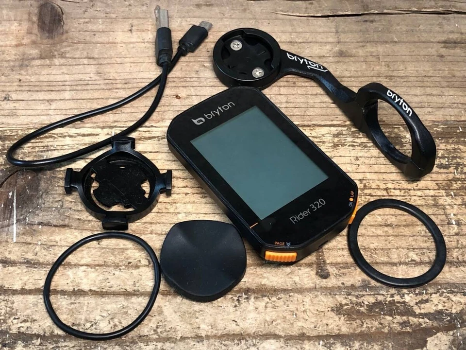 Bryton Rider 320 cycling computer Black Waterproof performance premium price - Image 1 of 4