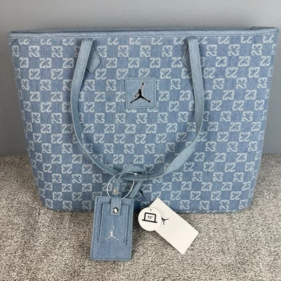 Bolso de Mano Nike Air Jordan Monograma Denim Azul Jacquard Lona Viaje de Lujo 32L Foto 1 de 4