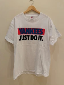 Vintage 90s Nike New York Yankees "Just Do It" MLB T-Shirt Made in USA L - Bild 1 von 5