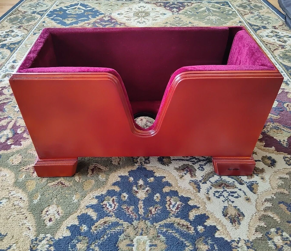 GIFT~CELLO WOODEN STAND-BOW HOLDER-DISPLAY-PROTECTION-SOLID WOOD PLUSH VELVET - Image 1 of 4