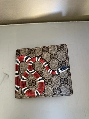 Porta-Cartão Masculino/Feminino Gucci Carteira Cobra Couro - Imagem 1 de 4