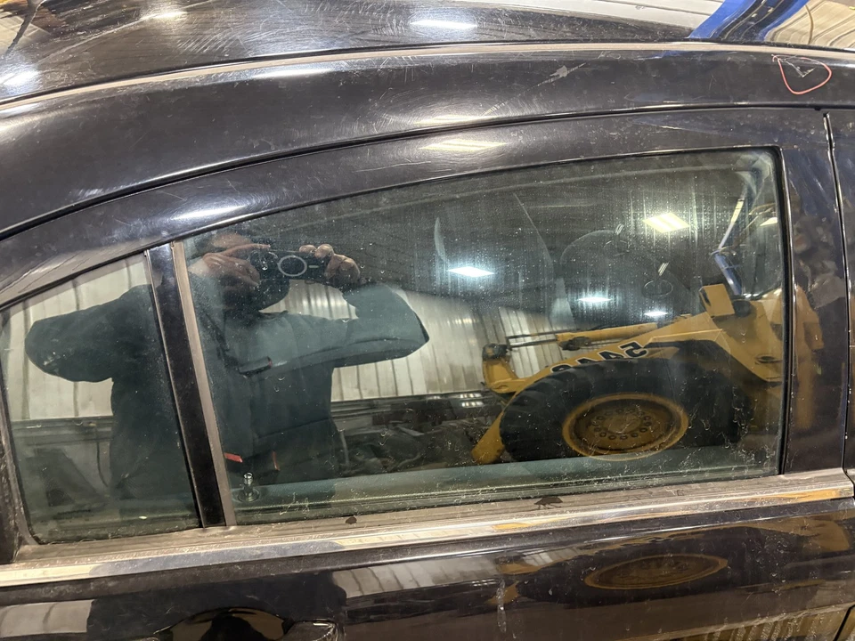 Rear Door Glass/window CHRYSLER 200 Right 11 12 13 14 - Image 1 of 1