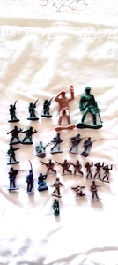 Vtg. TOY ARMY MEN LOT Of 25 PLASTIC SOLDIERS 7 Union 2 are 4" FREE SHIPPING - Picture 1 of 11