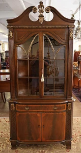 English Regency Style Solid Flame Mahogany Corner Cabinet - Picture 1 of 11