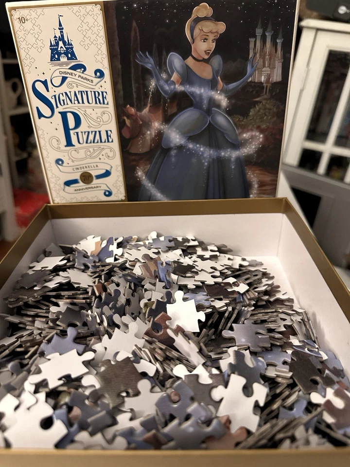 Rompecabezas Signature CENICIENTA - EDICIÓN 70 ANIVERSARIO 1000 piezas Foto 1 de 2