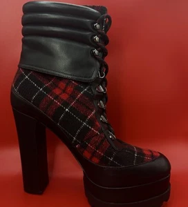 Jessica Simpson Boots 8M Red Black Tartan Plaid Platform Boots Edgy Hunter - Picture 1 of 11