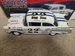 1957 Fireball Roberts 22 Chevrolet Bel Air 1/18 Acme Nascar Diecast Southern 500 - Picture 1 of 4