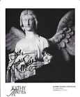 Country Singer Kathy Mattea Signed 8X10 BW Photo Near Mint Condition