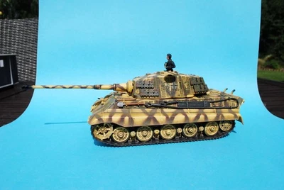 1/32 Forces of Valor 80201, German Sd.Kfz.182 King Tiger, 506th s.Pz.Abt 1945 - Bild 1 von 4