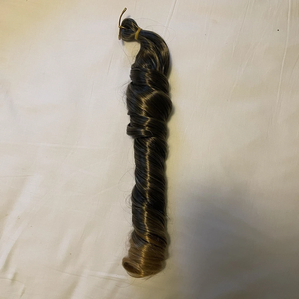 Tb1 and 27 Curly french curl braids - Image 1 of 1