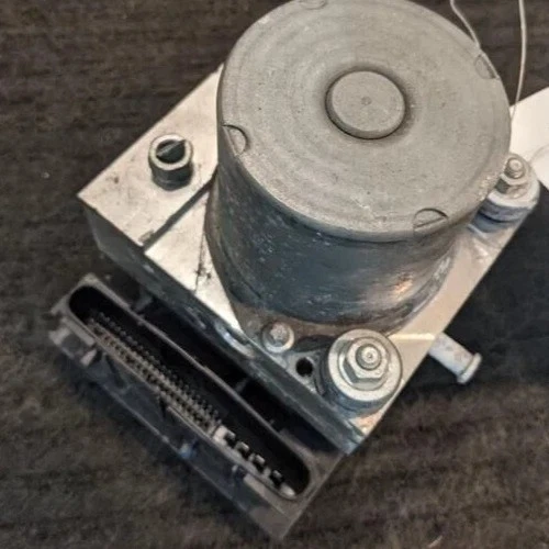 2013-2015 TOYOTA VENZA ABS Anti-Lock Brake Pump Assembly GENUINE OEM Foto 1 de 4