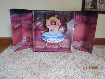 MATTEL CREATIONS DISNEY COLLECTOR ALICE IN WONDERLAND DOLL NEW - Image 1 of 4