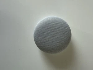 Google Nest Mini (2. Gen.) Sprachassistent Lautsprecher Smart Home Kreide | - Bild 1 von 9