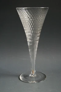 ANTIQUE EARLY 19TH CENTURY BELGIAN LIEGE CHAMPAGNE GLASS - CIRCA 1820 - Picture 1 of 4