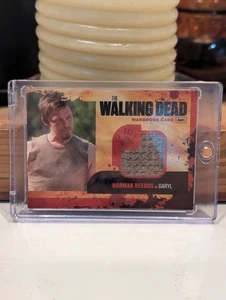 THE WALKING DEAD Season 1 Norman Reedus as DARYL Authentic Wardrobe Card M11 - Picture 1 of 4
