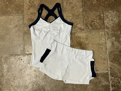 Pantalón corto de tenis Lucky In Love para mujer talla grande blanco y azul oscuro con acento de crotchet Foto 1 de 4