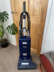 SEBO Automatic X8 E-Power Wide Track Powerful Upright Blue Vacuum Cleaner 890w - Picture 1 of 9