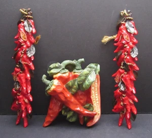 3 Piece Set of red Hot Chili Peppers Hanging Wall Art Kitchen Restaurant Diner - Picture 1 of 5
