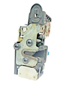 2001–2006 GMC Yukon / Yukon Denali / Chevy Tahoe / Cadillac Escalade задняя правая - Изображение 1 из 4