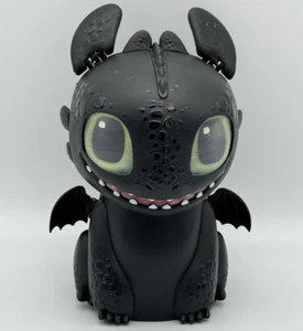 Figura interactiva de 6,5" How To Train Your Dragon sin dientes luces sonido en movimiento - Imagen 1 de 7