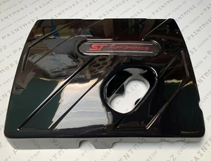 MK8/8.5 Fiesta ST / MK2 Puma ST - Engine Cover - Gloss Black Plastic - Afbeelding 1 van 11