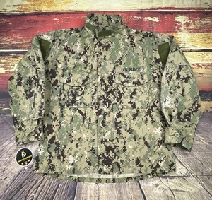 Chaqueta Camuflada Marina de los Estados Unidos Para Hombres Mediana Corta Seabees Uniforme Digital Tipo III NWU AOR2 - Imagen 1 de 14