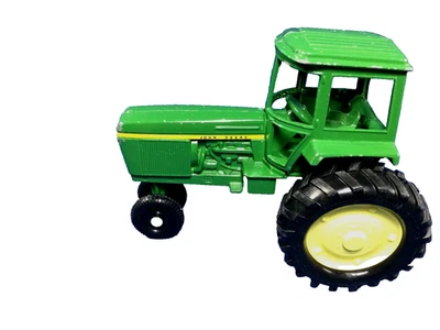 ERTL, John Deere Narrow Front Tractor W / Cab, 1:32 Scale, Made in the USA - Image 1 of 4