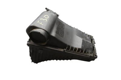 04-10 Carcasa de filtro de admisión de aire del motor Porsche Cayenne 7L5128607F OEM Foto 1 de 4