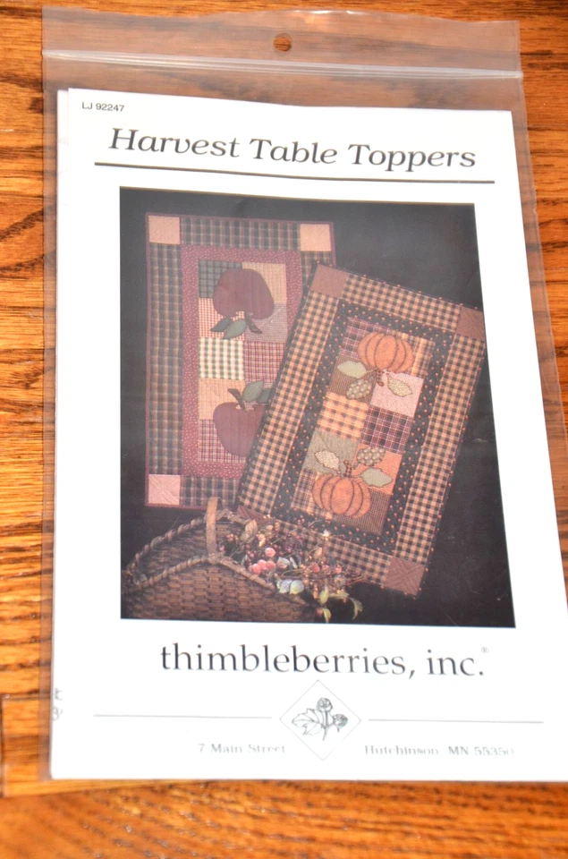 Harvest Table Toppers Runner 23" x 39.5" Thimbleberries Pattern Pumpkins Apples - Image 1 of 1
