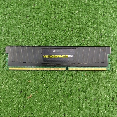 Corsair Vengeance LP DDR3 RAM 16GB Kit (1x16GB) | 1600MHz - Image 1 of 3