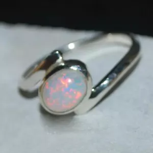 Ópalo etíope Banda de Plata Esterlina 925 Anillo Distintivo Hecho a Mano Minimalista d8754 - Imagen 1 de 4