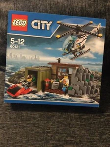 LEGO CITY 60131 CROOKS ISLAND NOW RETIRED, EXCELLENT PRESENT. BRAND NEW - Picture 1 of 3