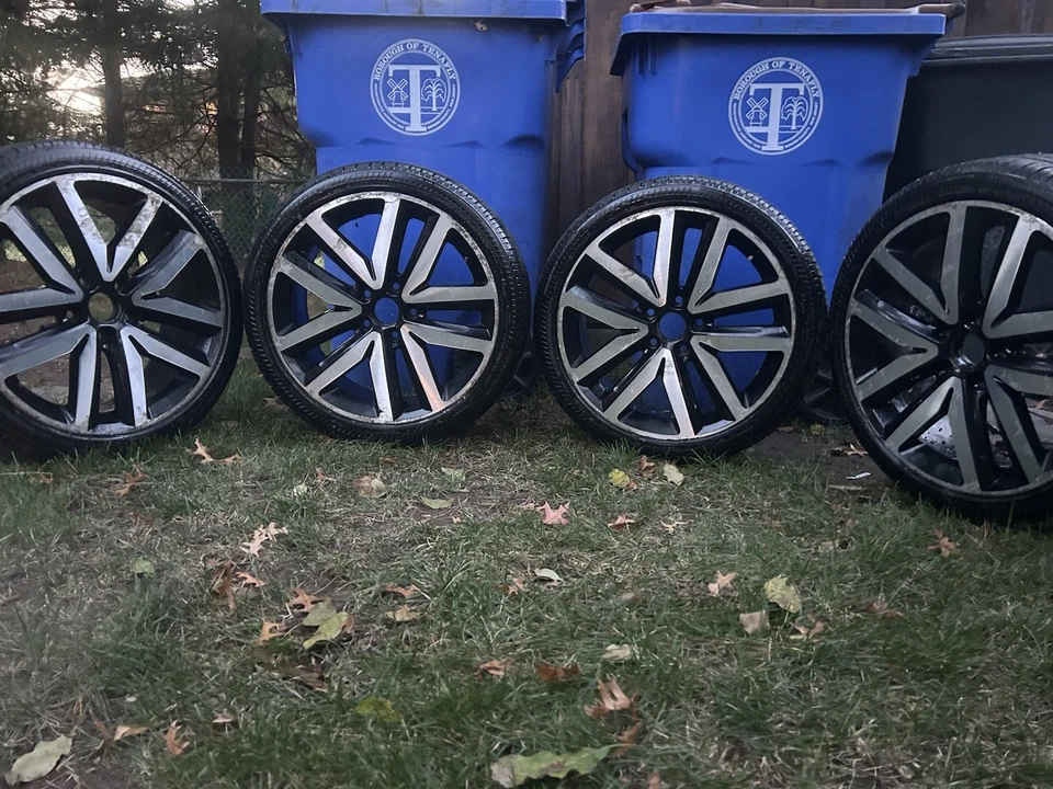 "Volkswagen Jetta GLI 2012 18"" llantas y neumáticos de aleación (juego de 4)" Foto 1 de 1