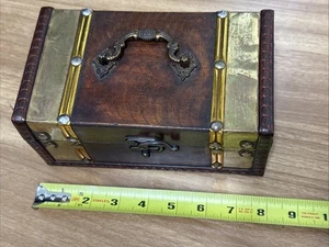 Nice Wood Box With Brass Accents Medieval Looking Great Knife Storage - Picture 1 of 8
