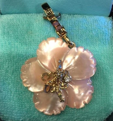  MUY RARO Juicy Couture 2006 Dije Hibisco Difícil de Encontrar!!!! YJRU0597 Foto 1 de 4