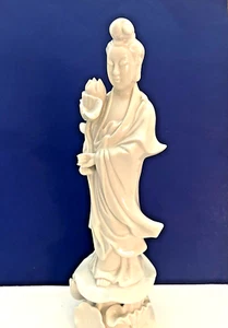 Asian Goddess Guanyin Yin White Glazed Porcelain Japan 10" Blanc de Chine - Picture 1 of 24