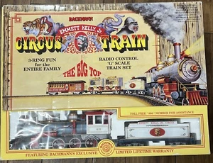 Bachmann Emmett Kelly Jr Ringmaster Circus Train G Scale 4-6-0 Engine Christmas - Picture 1 of 13