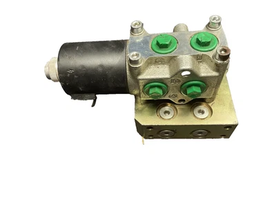 Roquet 250 Bar 1817 Series Hydraulic Changeover Valve 6VAG1012LPBS0007-BLEMISHED - Image 1 of 4
