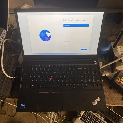 Lenovo Thinkpad E15 Gen 2 i7-1165G7 2.8GHz, 8GB Ram, 256GB SSD, Windows 11 Foto 1 de 4