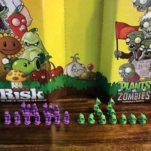 Risk Plants v Zombies Game Parts 2 Mobs 8 Singles / 2 Threepeaters 8 Peashooters - Picture 1 of 7