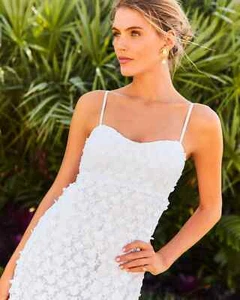 Lilly Pulitzer Gillian 3D Spitze Maxikleid Resort weiß Schmetterling Garten 4 $ 328 - Bild 1 von 14