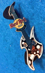 TOKYO JAPANESE BLACK & SILVER FANTASY GUITAR SERIES Hard Rock Cafe PIN LE - Picture 1 of 1