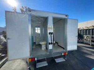 Portable 2 Station Porta Potty Off Road Trailer Luxury Restroom Toilet and Sink - Picture 1 of 13