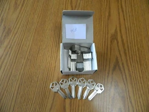 43 Kwikset KW1 Key Blanks I think Nickel Plated - Bild 1 von 3