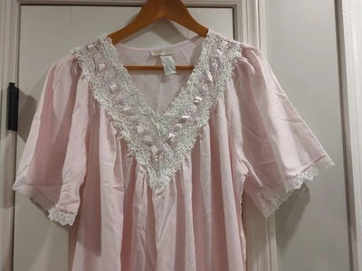 Camisón vintage ARIA para mujer M rosa con cuello en V vestido de casa cinta casa de campo Foto 1 de 4