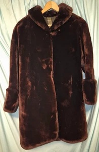 Dark Reddish Brown Collared LS Faux Fur Winter Coat Women's Size L/XL VTG - Picture 1 of 9