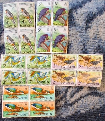 5 ST. VINCENT BIRD BLOCKS 20 STAMPS Unused Mint MNH OG Lot - Imagem 1 de 4