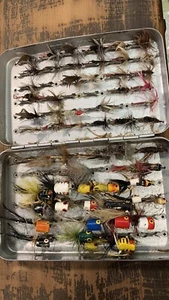 Vintage fly Box full of flies 60 in total - Picture 1 of 12