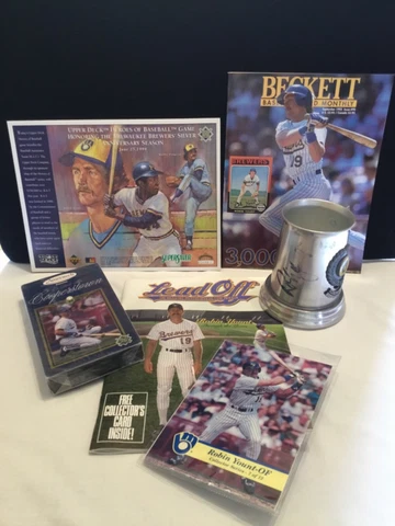 MBL lot of 6 Milwaukee Brewers ROBIN YOUNT items Books - Signed Mug -VHS +(VV20) Cover